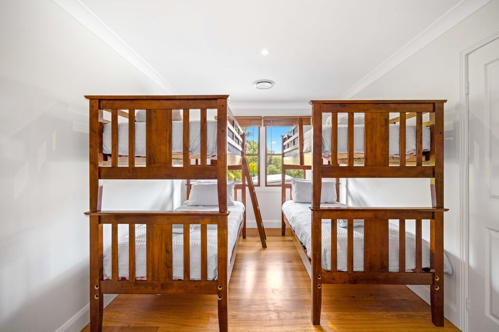 Fourth bedroom with x2 single sized bunk beds. sleeps 4. Illalangi